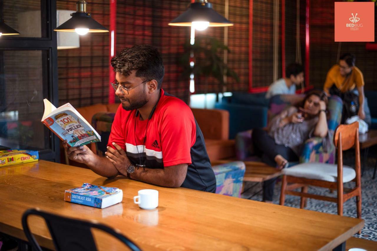 Madpackers Delhi West Hostel Ню Делхи Екстериор снимка