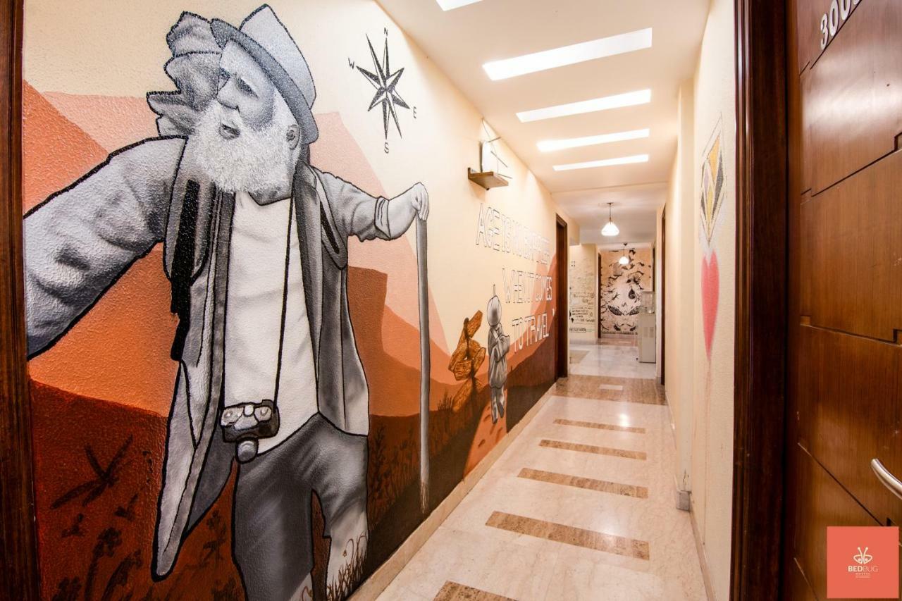 Madpackers Delhi West Hostel Ню Делхи Екстериор снимка