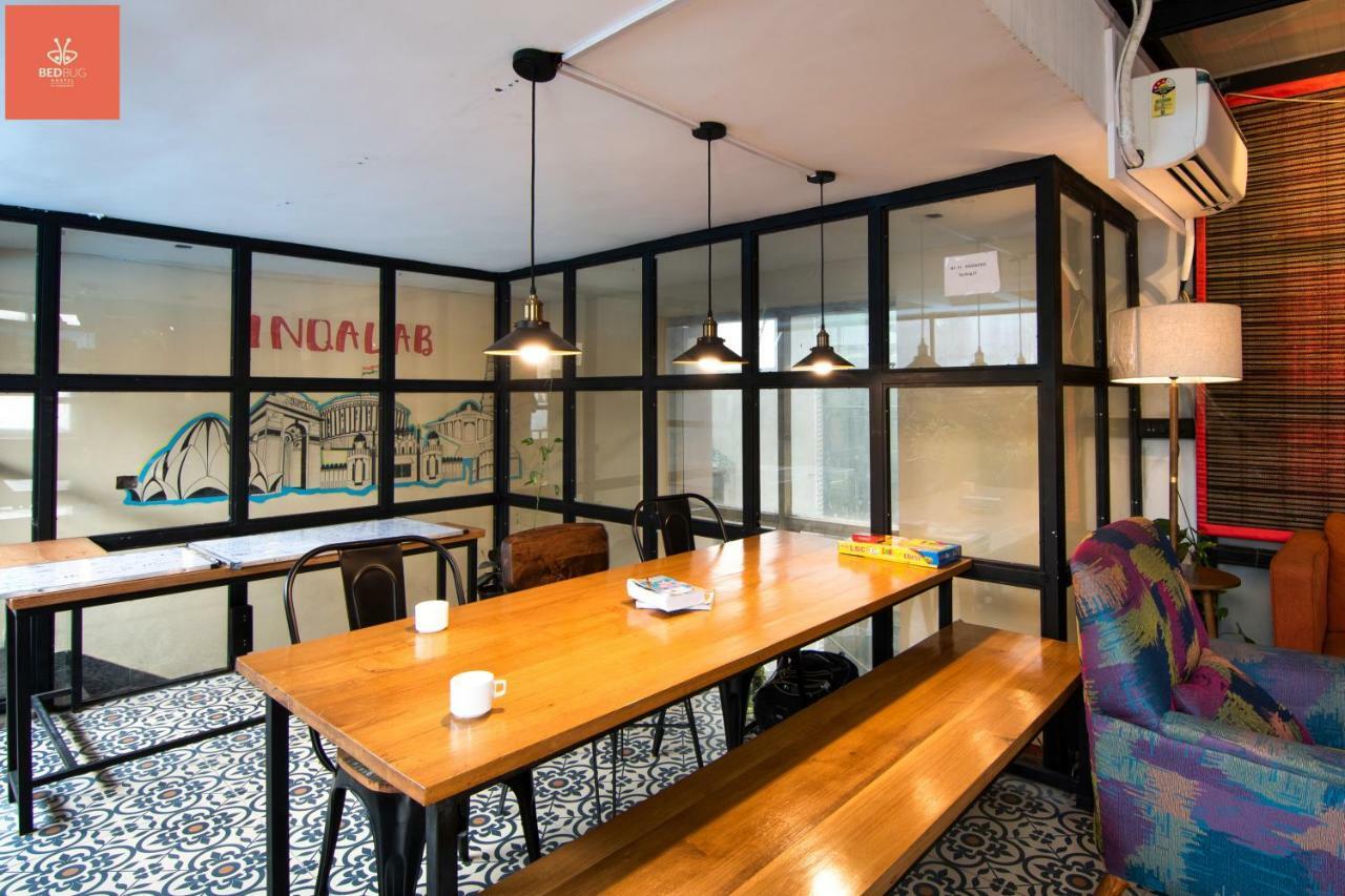 Madpackers Delhi West Hostel Ню Делхи Екстериор снимка
