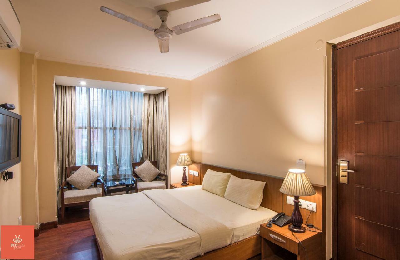 Madpackers Delhi West Hostel Ню Делхи Екстериор снимка